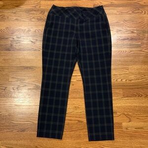 cabi women’s plaid trousers - size 8